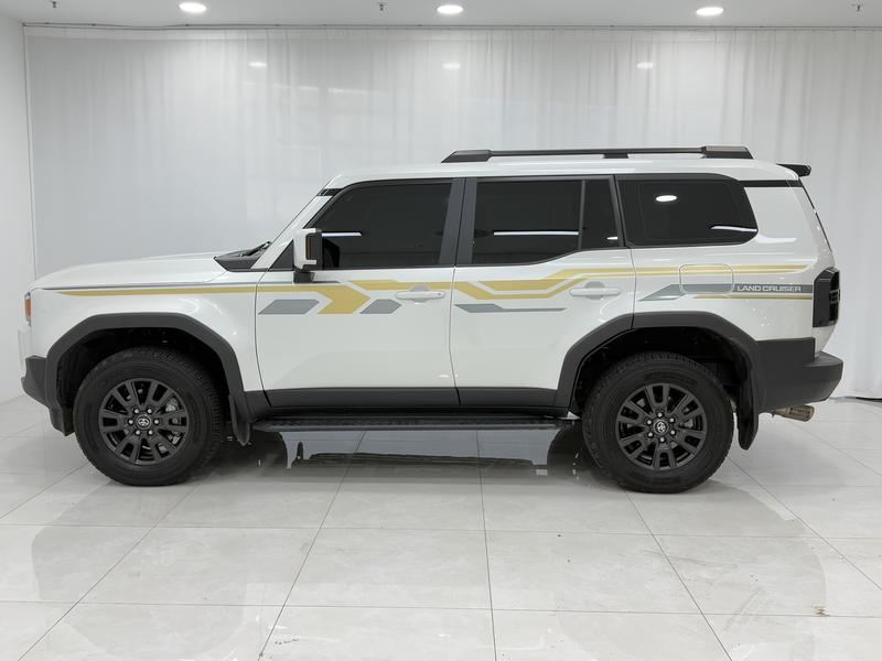 Toyota Prado 2024