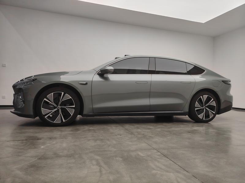 NIO NIO ET7 2021