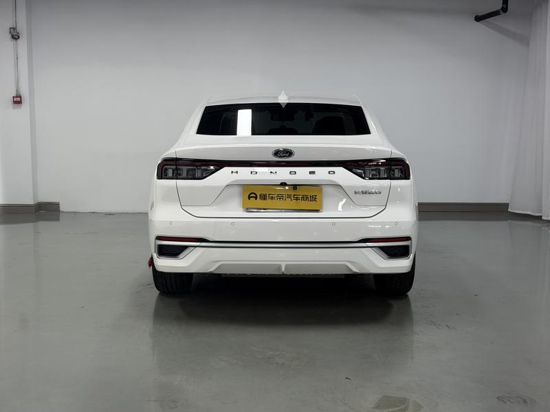 Ford Mondeo 2025