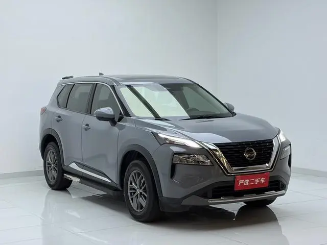 Nissan Qijun VC-Turbo 300 CVT 2WD Deluxe Edition 7 Seats