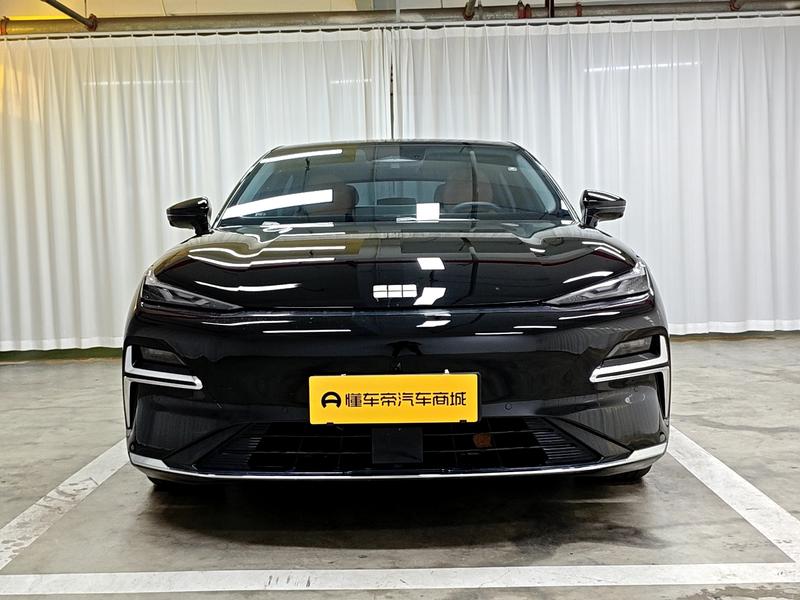 Geely Galaxy Galaxy Star Shine 8 PHEV 2025