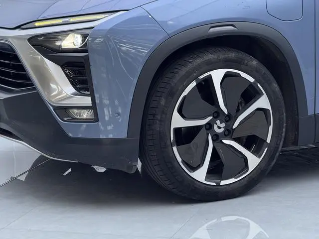 NIO NIO ES8 425KM base version six seats