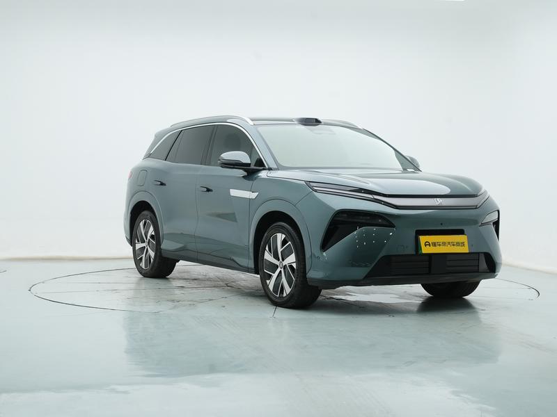 BYD Tang L DM 2025