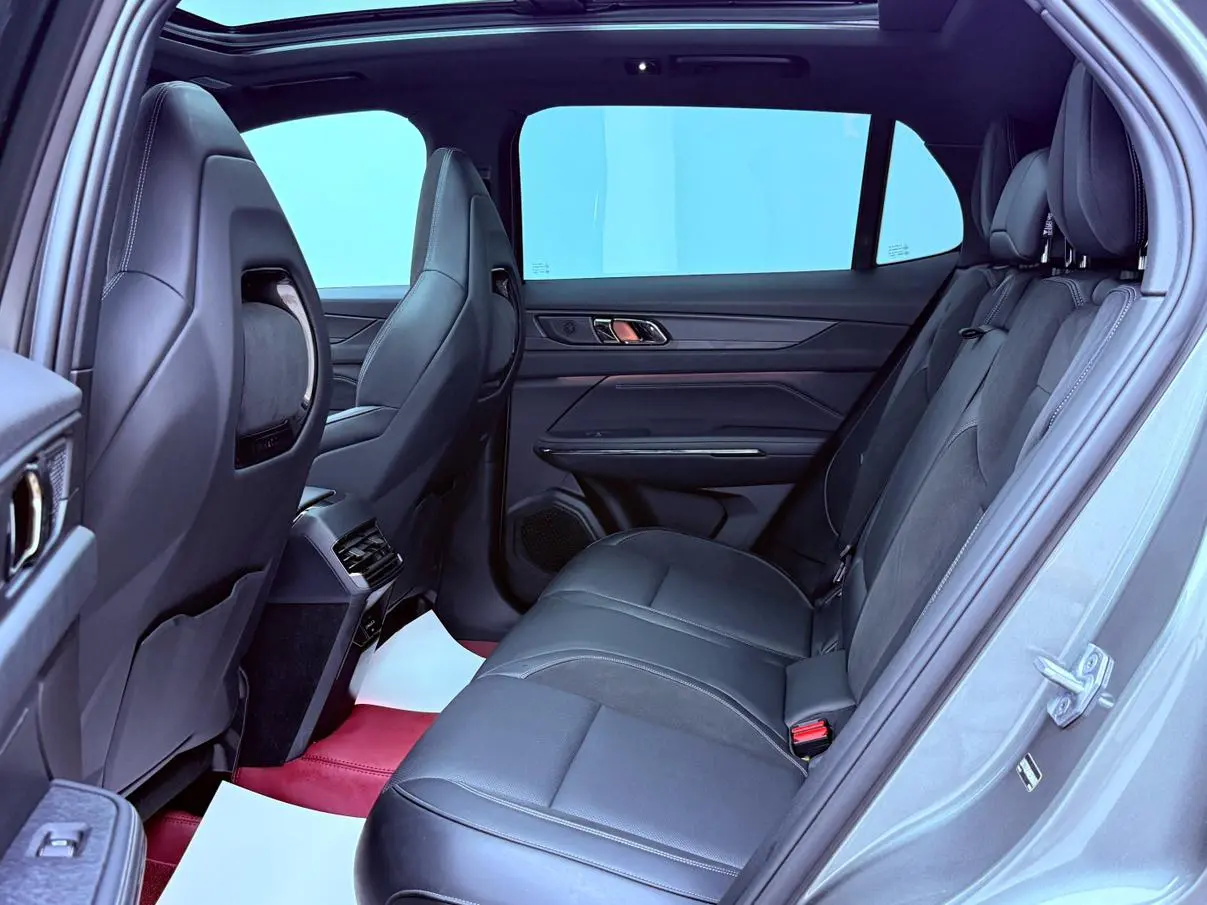 LYNK & CO Lynk 01 2.0TD four-wheel drive Halo