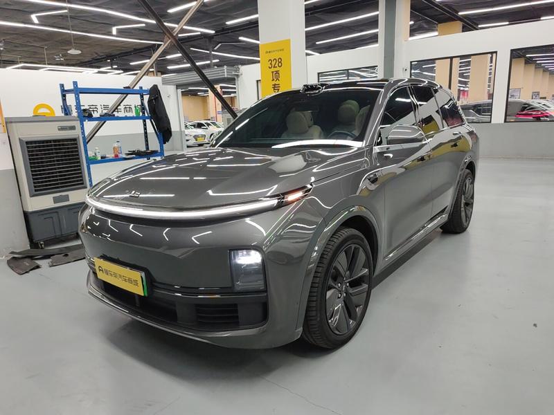 Li Auto Ideal L8 2024
