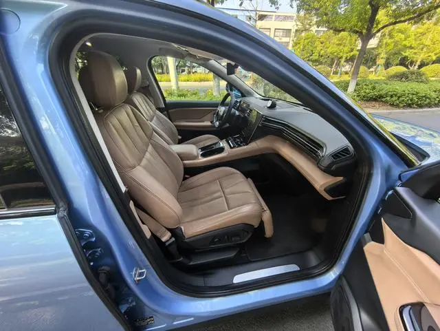 NIO NIO ES8 355KM benchmark version