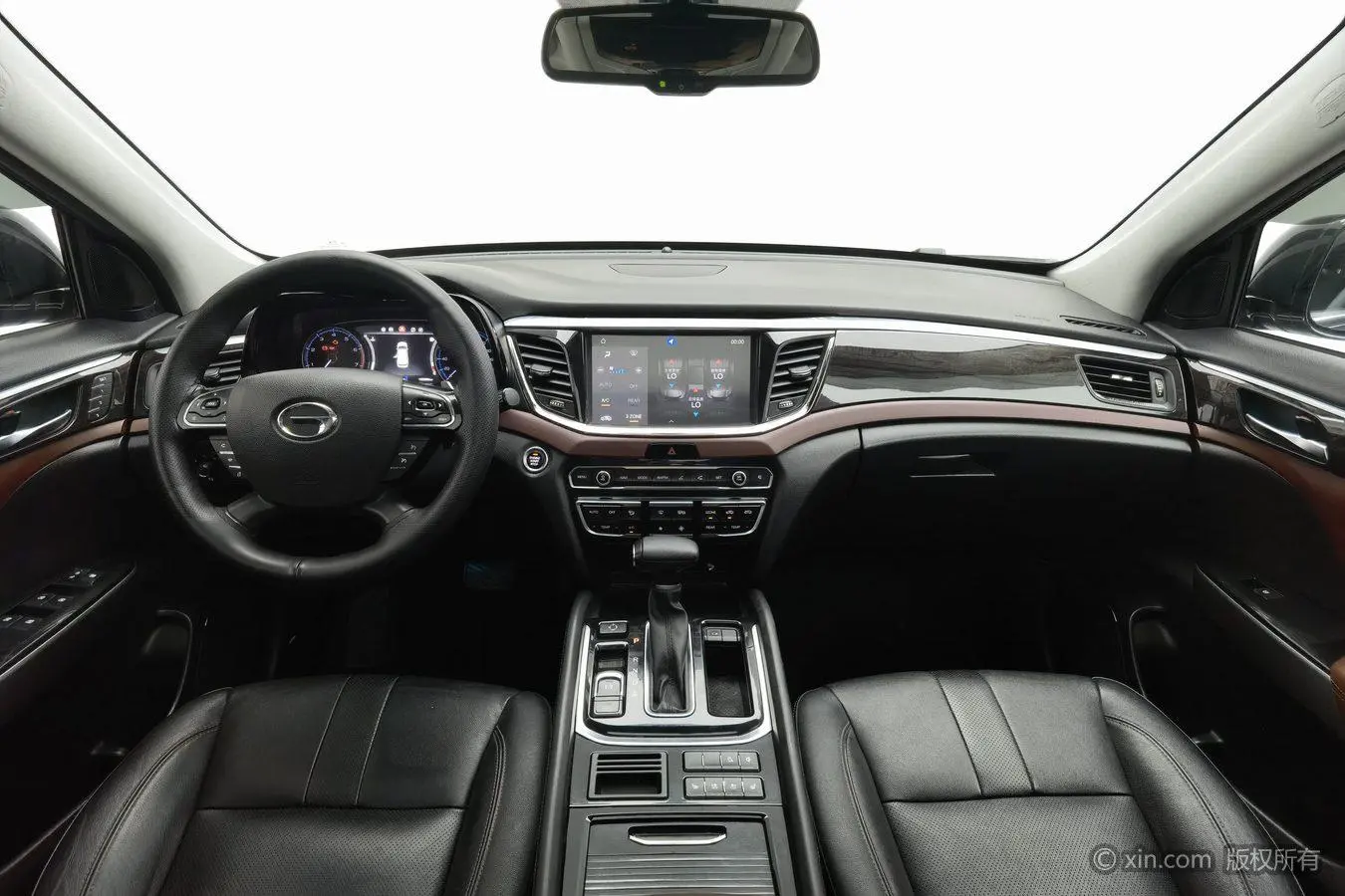 GAC Trumpchi GS8 320T two-wheel drive luxury Zhilian Edition 7 seats