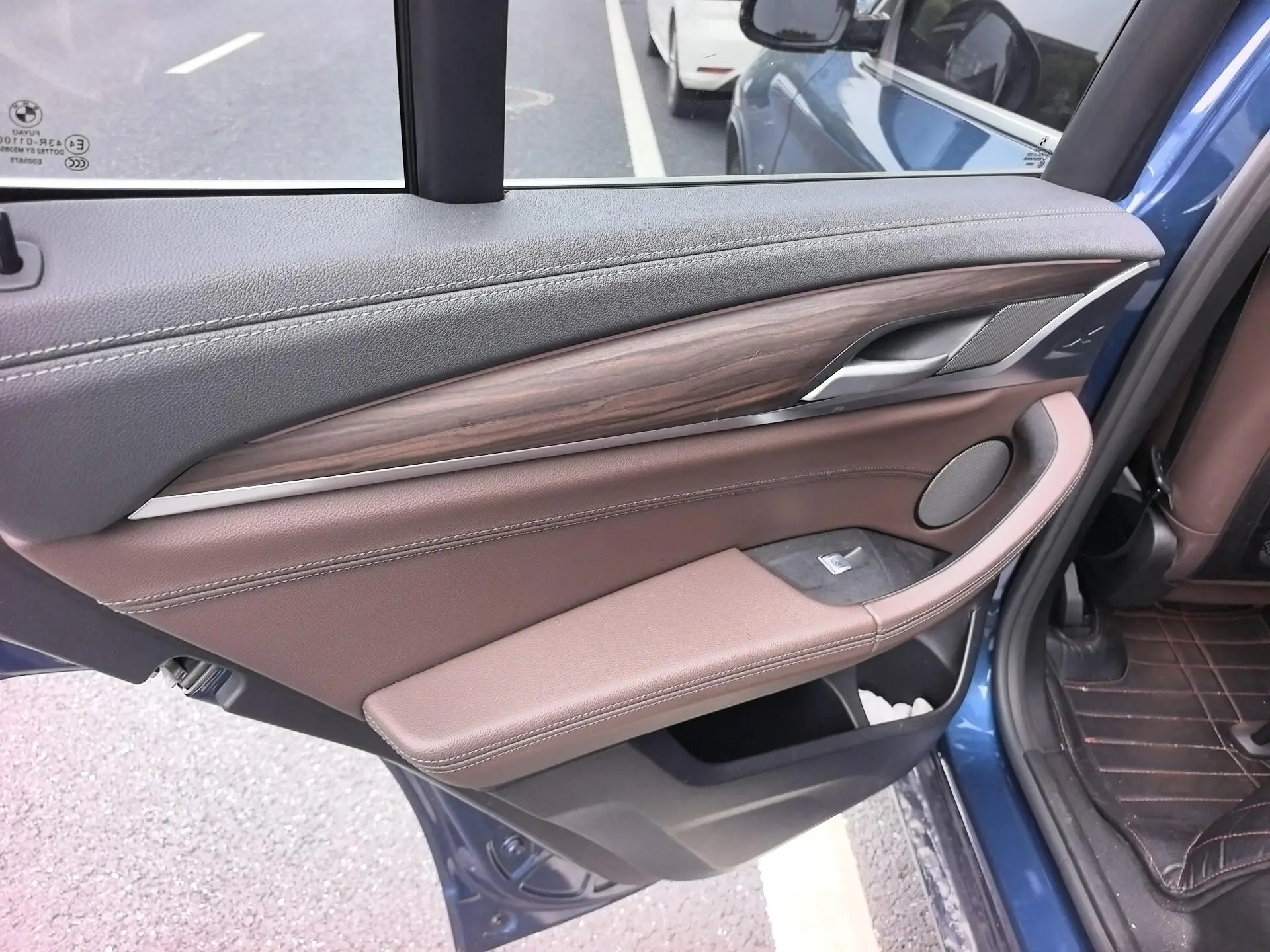 BMW BMW X3 xDrive28i M sports suit