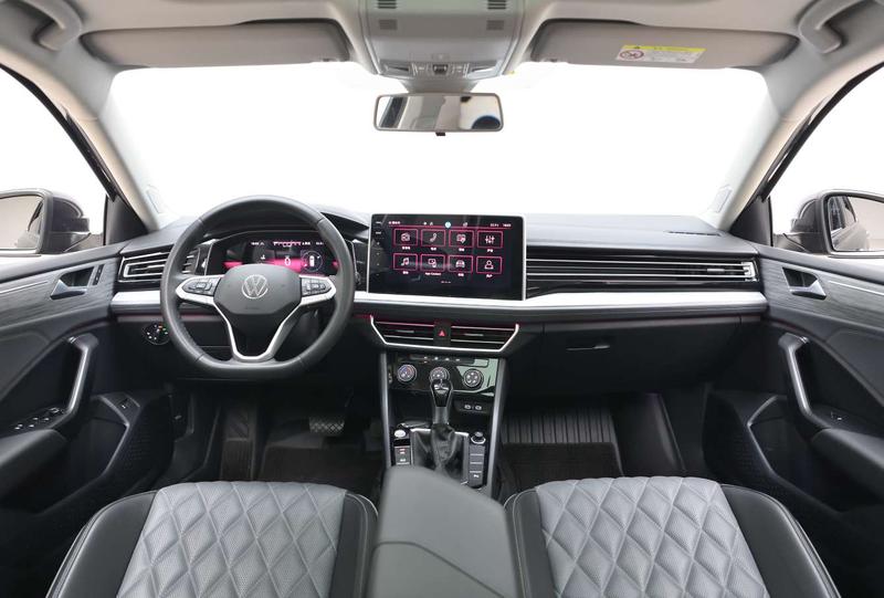 Volkswagen Sagitar 2023