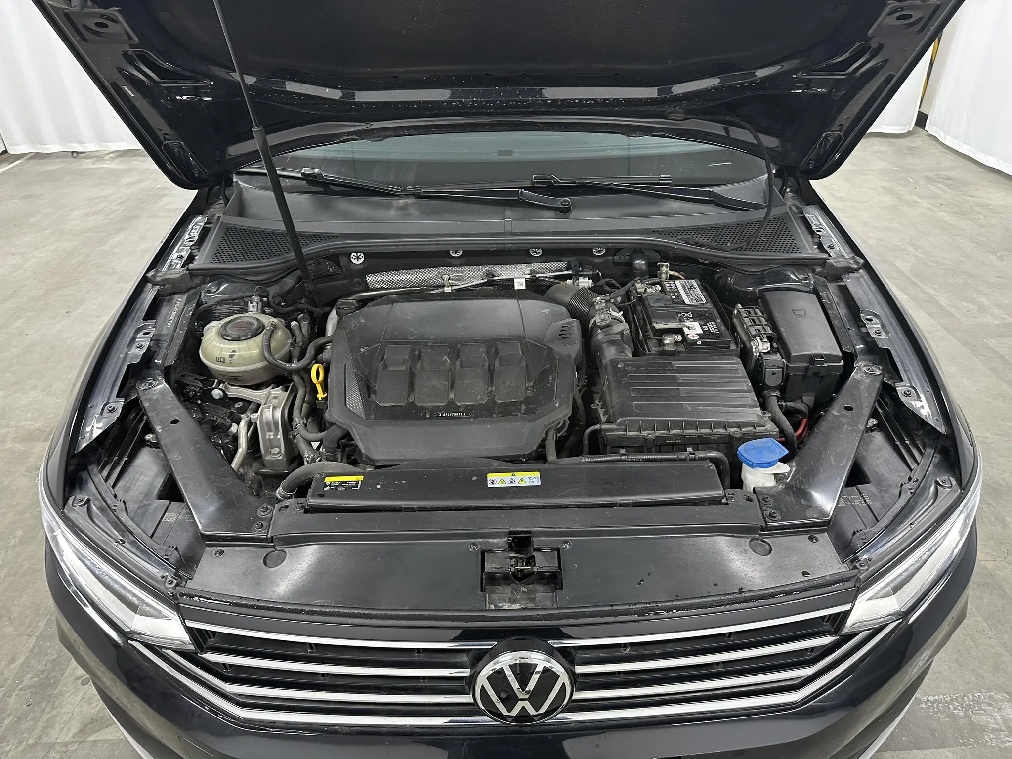 Volkswagen Magotan 330TSI DSG Luxury