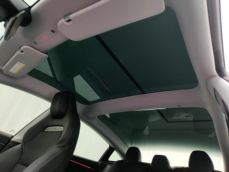 Tesla Model 3 2025