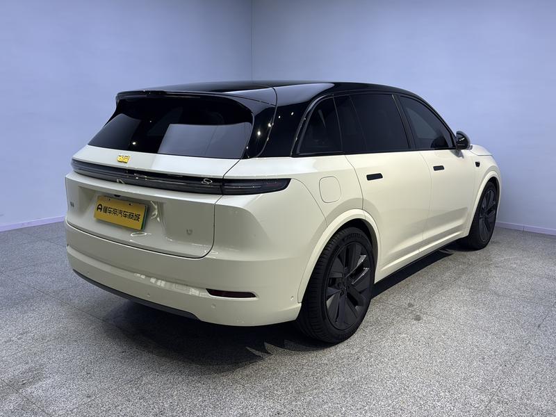 Li Auto Ideal L7 2024