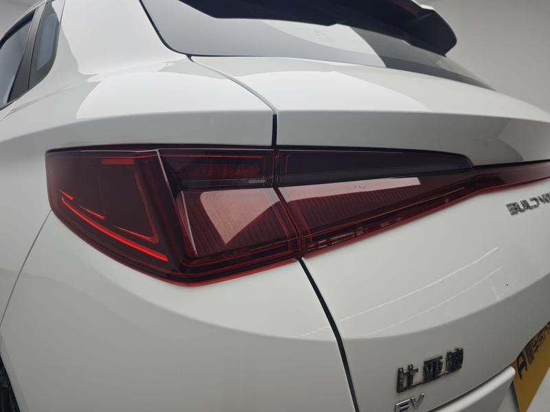 BYD BYD e2 2021