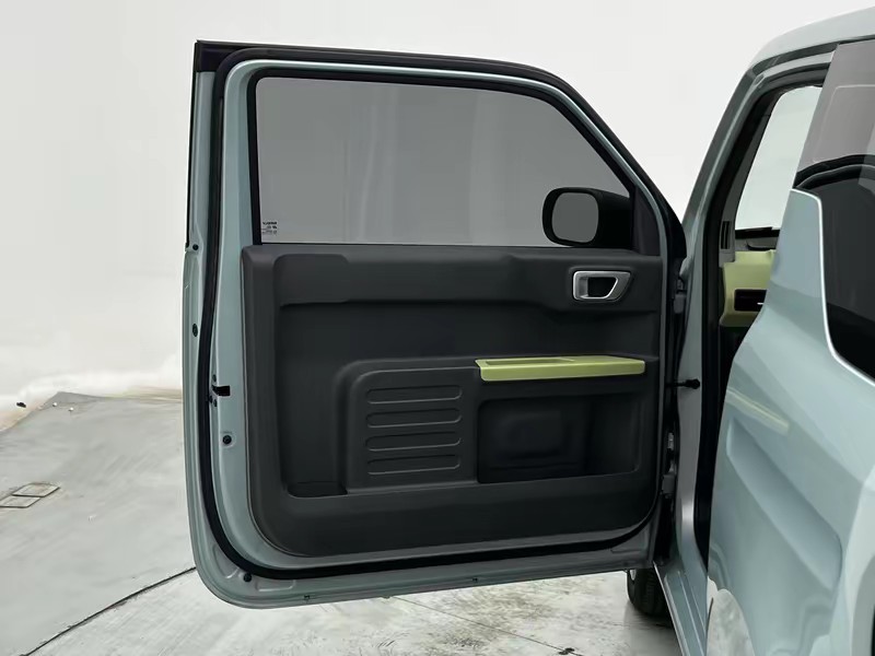 Geely Galaxy panda 2023