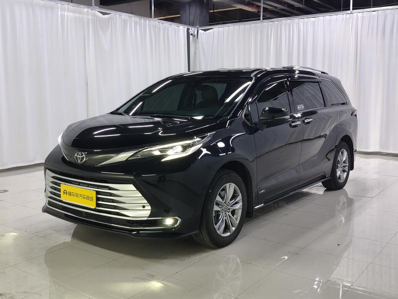 Toyota Sienna 2024
