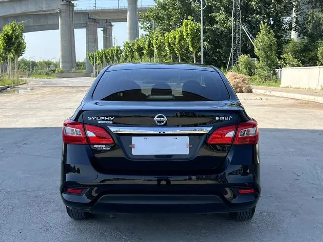 Nissan Xuan Yi Facelift Classic 1.6 XL CVT Deluxe Edition