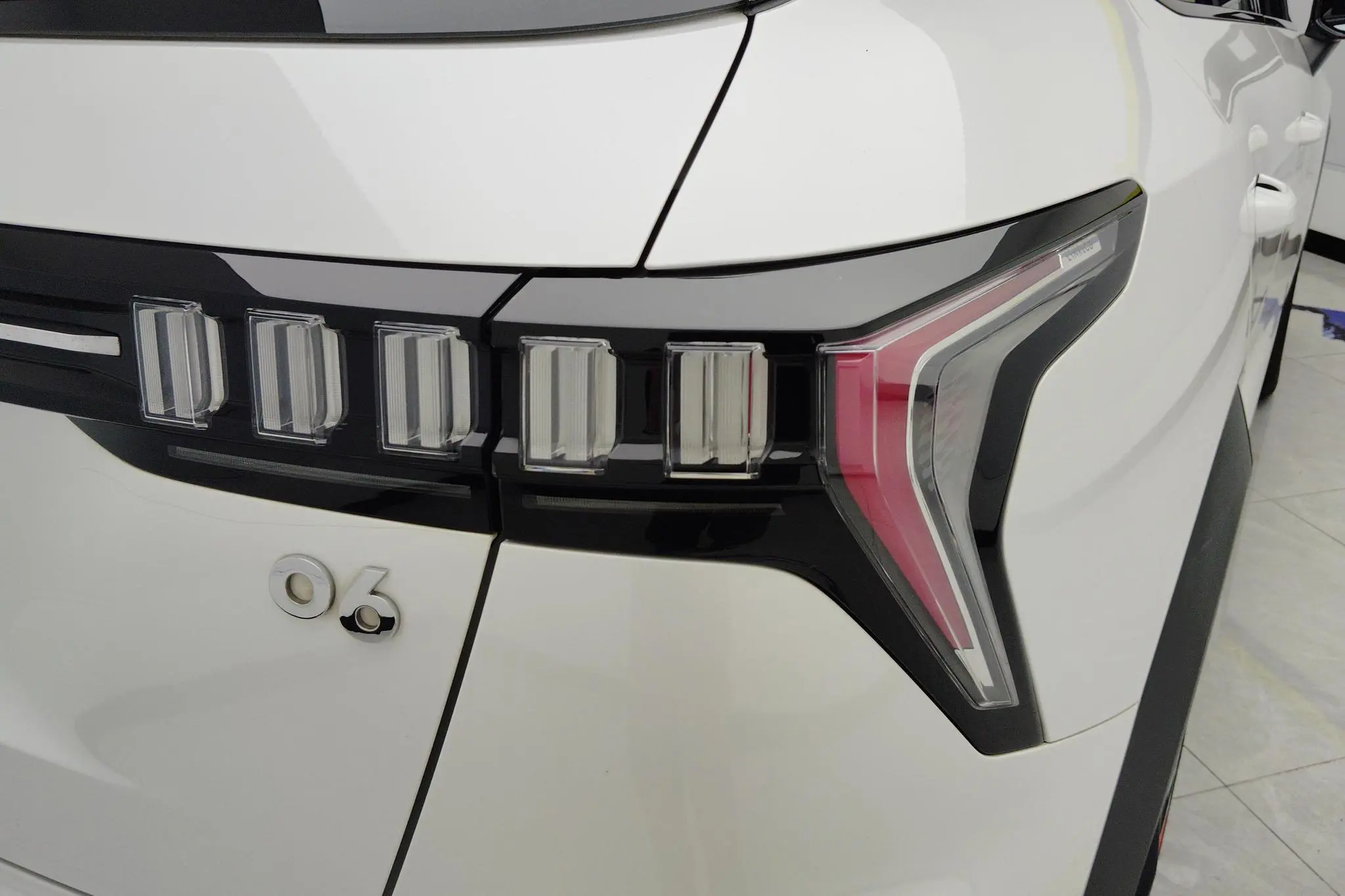 LYNK & CO Lynk 06 1.5T Yao Halo