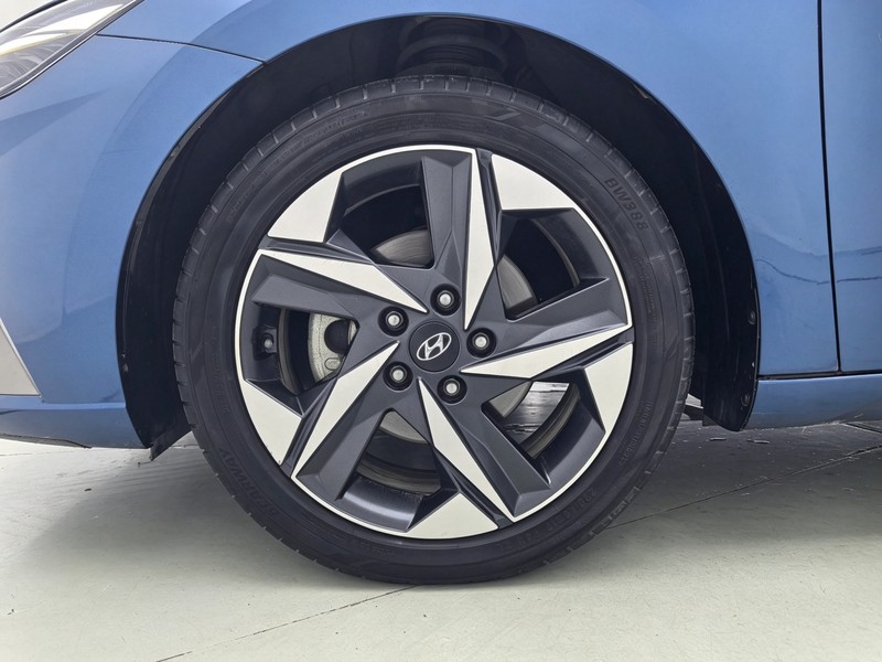 Hyundai Elantra 2021