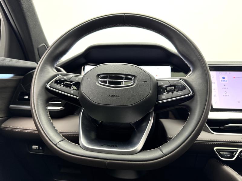 Geely Emgrand L 2025