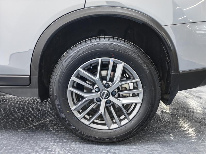 Nissan X-Trail 2025