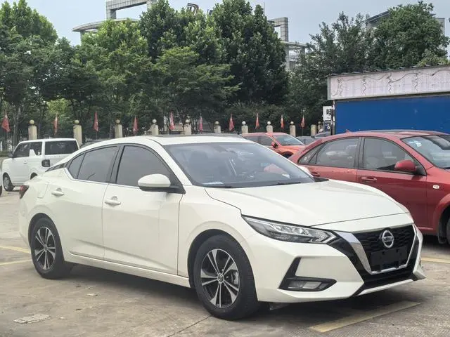 Nissan Xuan Yi 1.6L XL CVT Enjoy Edition