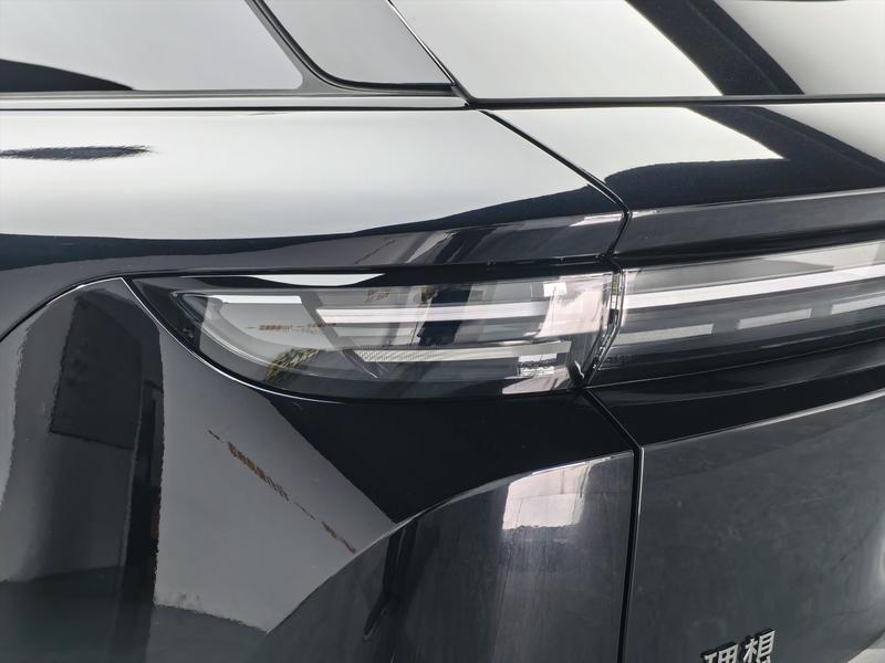 Li Auto Ideal i6 2025