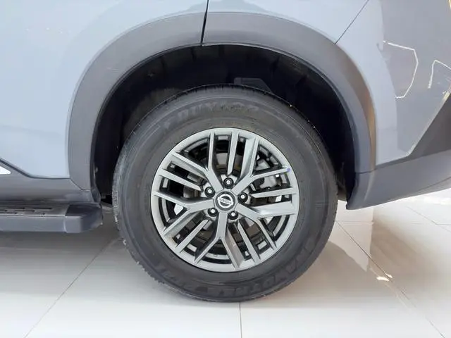 Nissan Qijun VC-Turbo 300 CVT 2WD Deluxe Edition 7 Seats