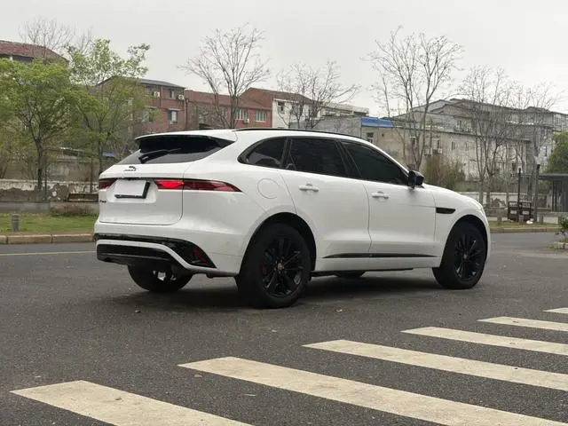 Jaguar Jaguar F-PACE P250 R-Dynamic BLACK