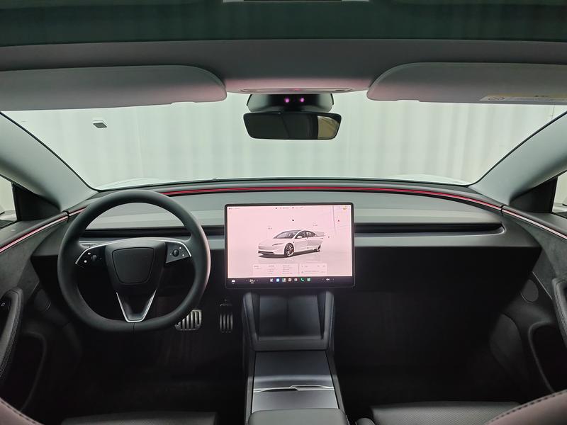 Tesla Model 3 2025