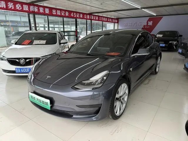 Tesla Model 3 Upgraded version of standard battery life rear drive