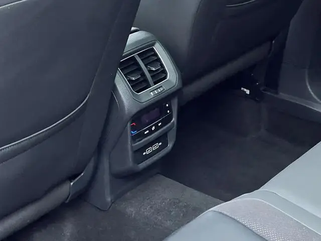 Volkswagen Tanyue 330TSI two-wheel drive luxury Smart edition Plus