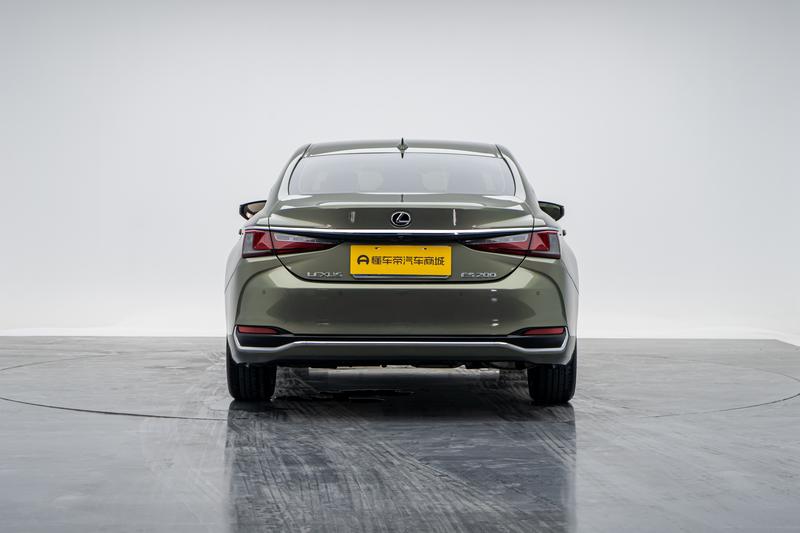 Lexus Lexus ES 2021