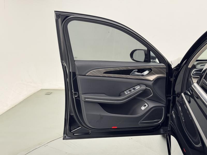 Hongqi Red Flag H9 2020