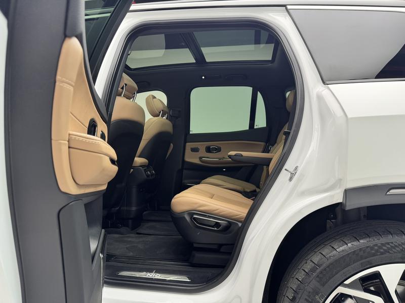 NIO NIO ES8 2020