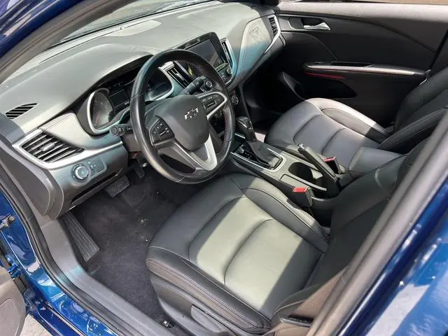 Chevrolet Cruze RS 330T Automatic Fun Version