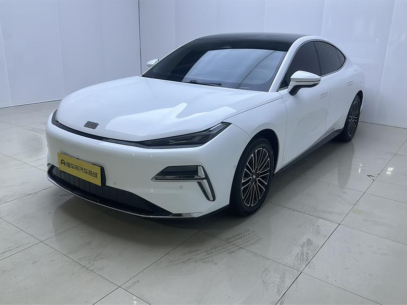 Geely Galaxy Galaxy Star Shine 8 PHEV 2025