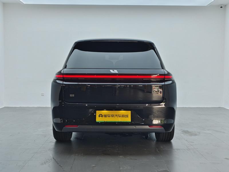 Li Auto Ideal L8 2023