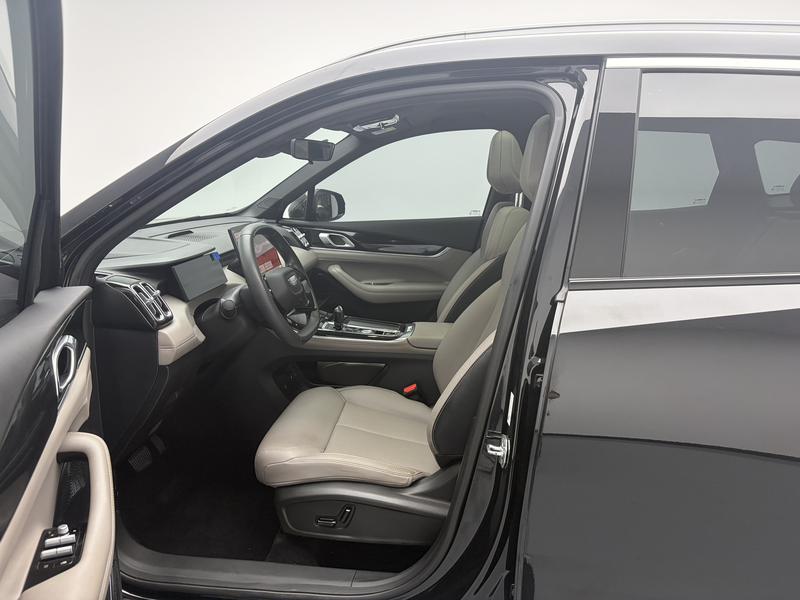 Geely Boyue L 2025