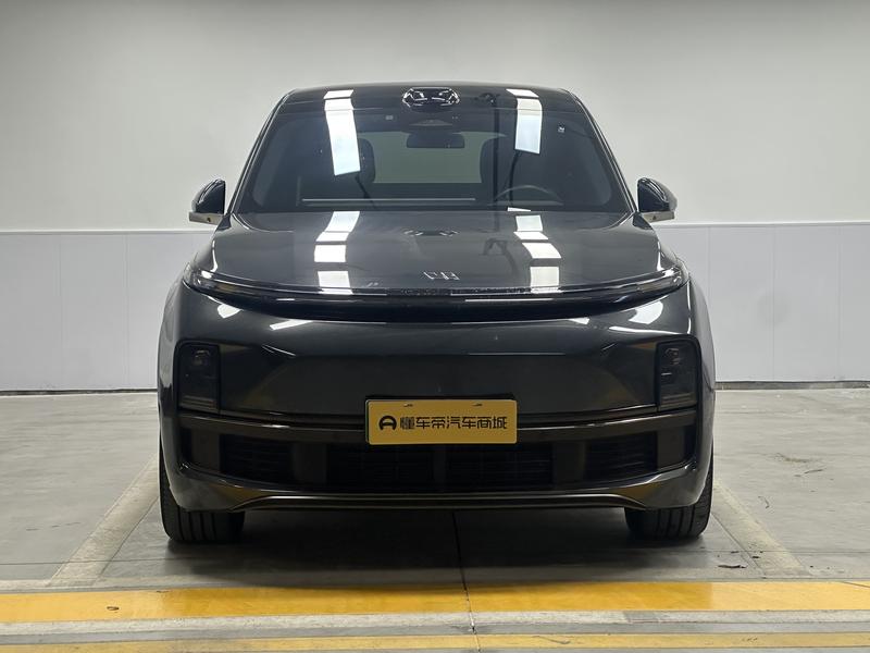 Li Auto Ideal L8 2023