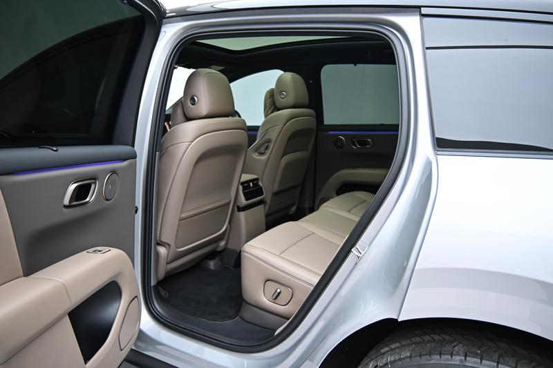 Li Auto Ideal i6 2025