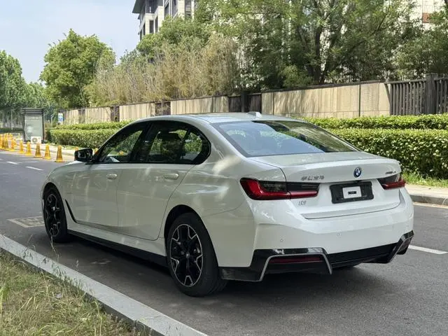 BMW BMW i3 eDrive40L Yao Ye Set