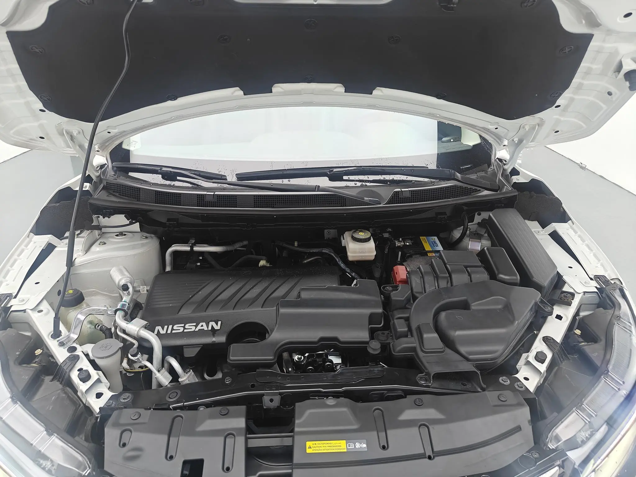 Nissan Qashqai 2.0L CVT Deluxe Edition
