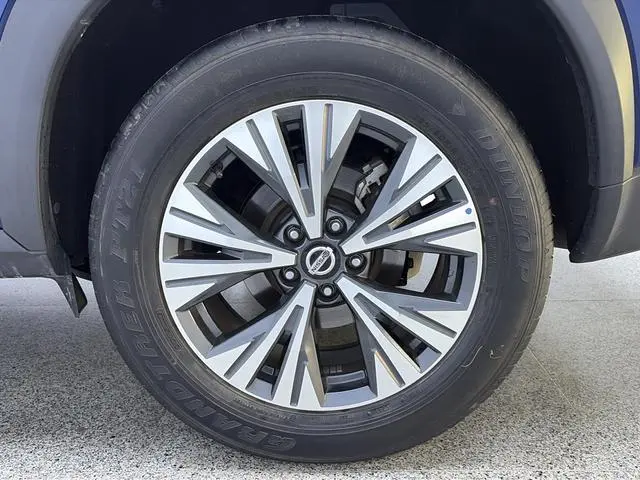 Nissan Qijun VC-Turbo 300 CVT 4WD Deluxe Edition