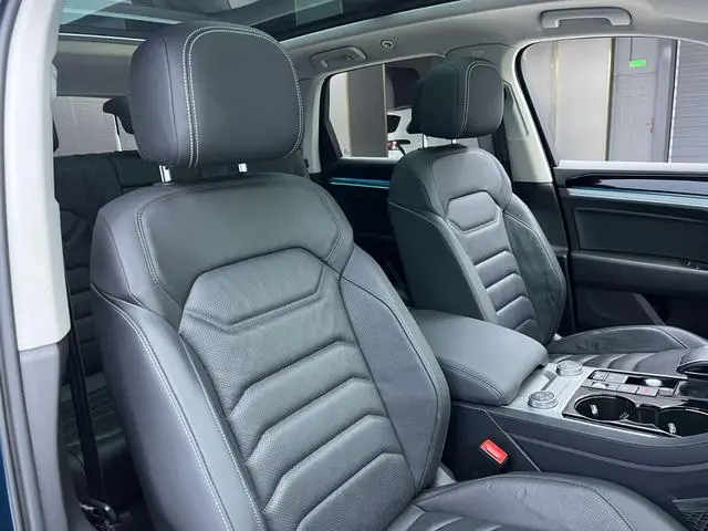 Volkswagen Touareg 3.0 TSI Sharp Edition