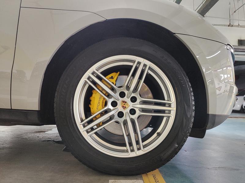 Porsche Macan 2016