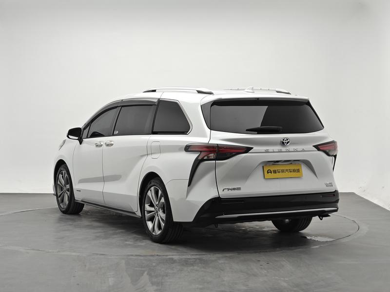 Toyota Sienna 2023