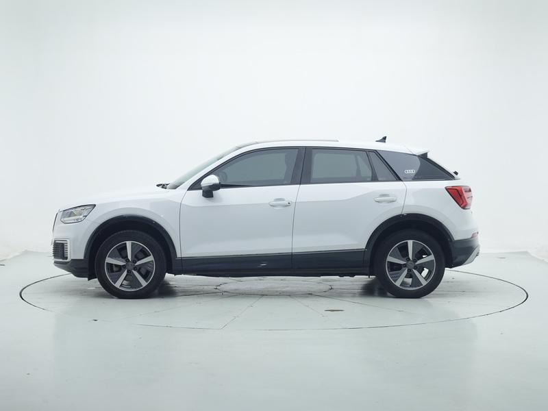 Audi Audi Q2L e-tron 2019
