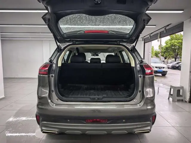 Geely Boyue 1.8TD DCT two-wheel drive intelligent 4G connected version