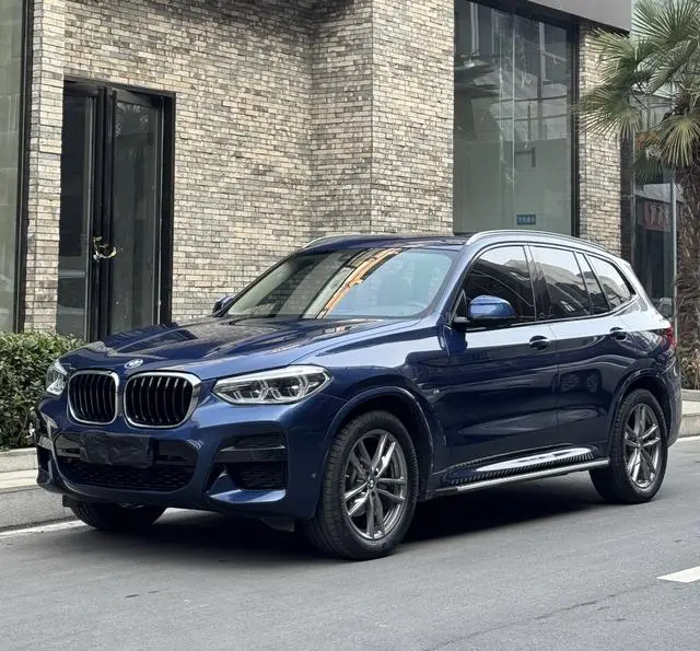 BMW BMW X3 xDrive28i M sports suit