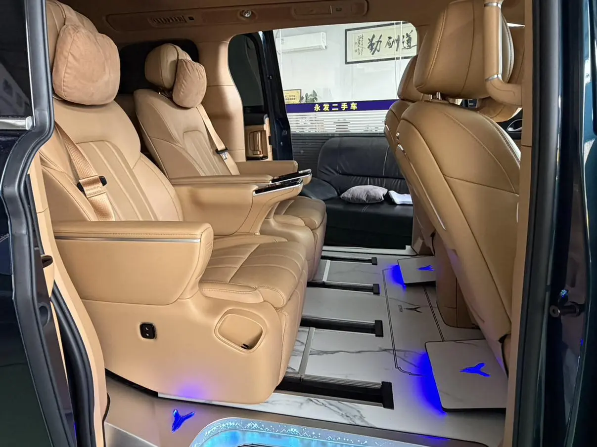 VOYAH Lantu Dreamer PHEV Four-wheel drive Premium Kunpeng Edition